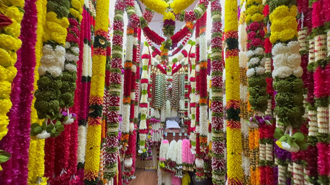 Chickpet Bangalore wholesale Artificial Flowers,Indoor Plants,Green Creepers,Toran & Garland
