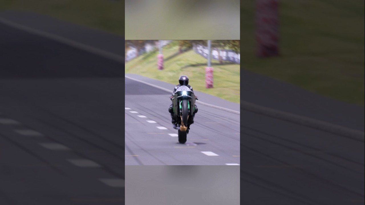 Kawasaki ninja h2 🤯#shorts #ride5 #kawasaki #h2r #bikeracing