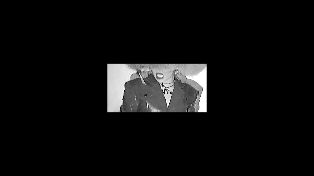 Miley Cyrus - WTF Do I Know (Official Video)