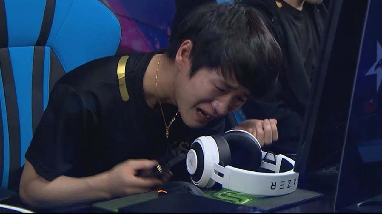 10 GREATEST Esports Moments Ever!