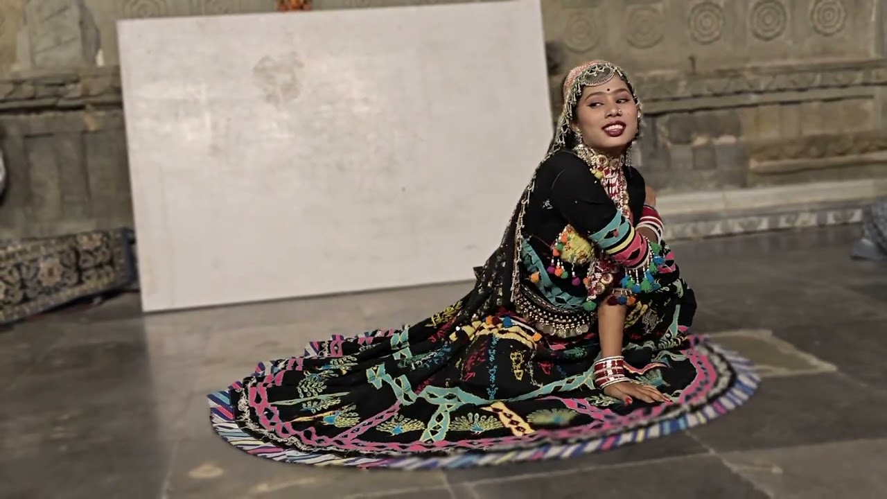 Udaipur Dairies Nagin Dance 