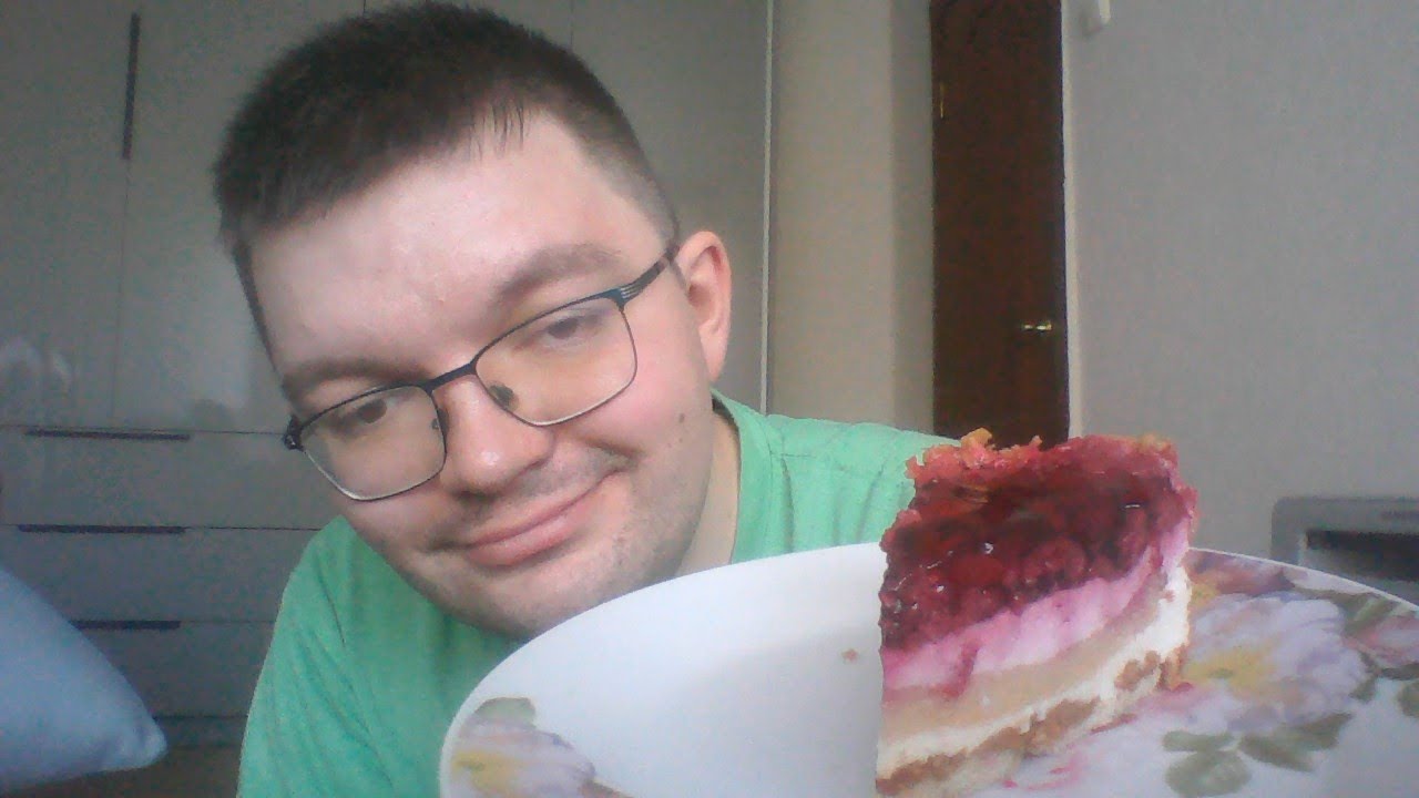 Ragaujam Varškės torta su uogomis 