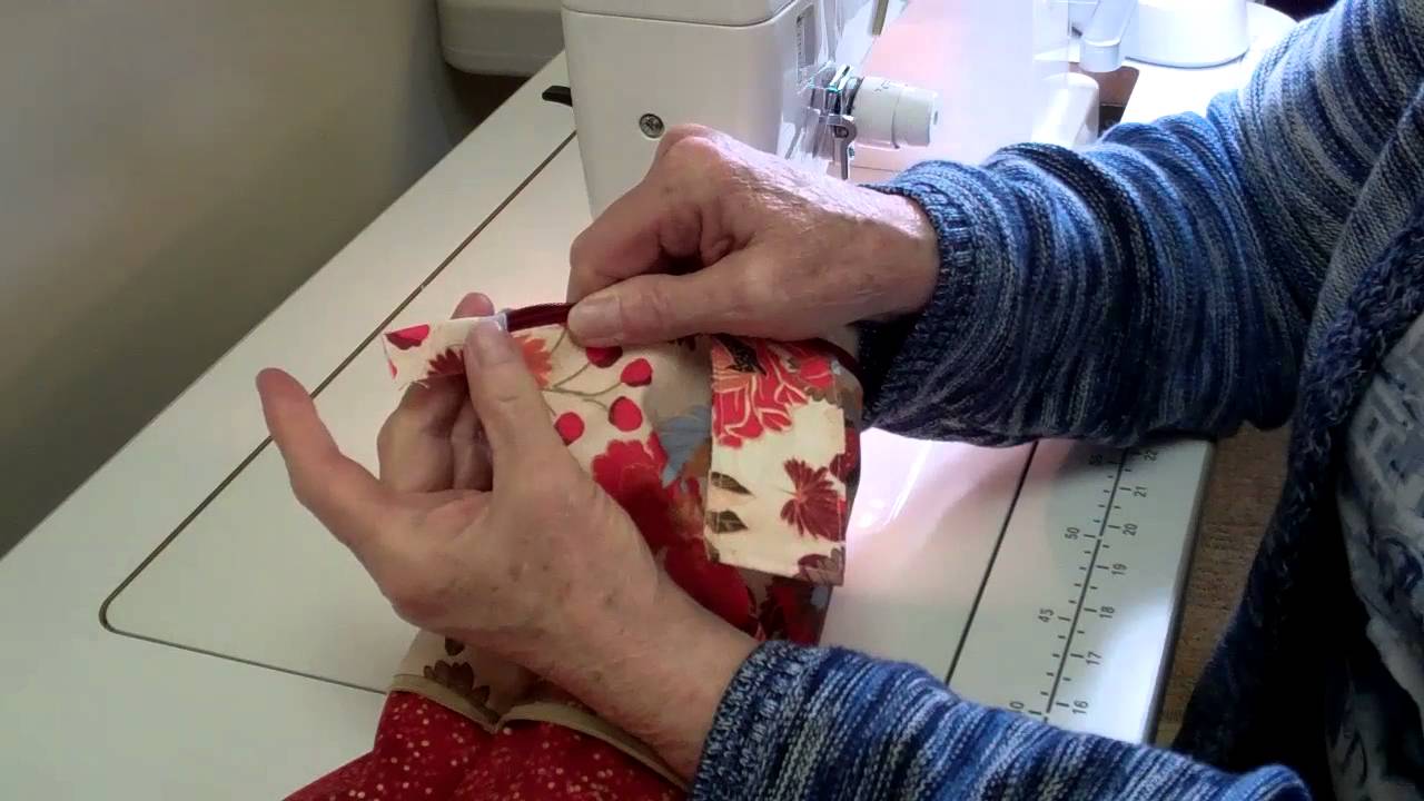 NCW 2 ZIPPER POCKET Part 4 finishing Jean Jelly Roll Queen
