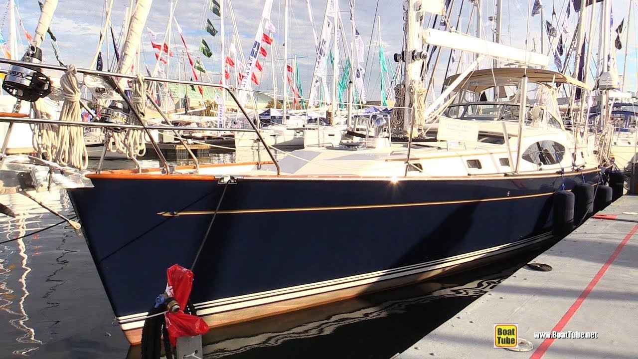 2015 Passport Vista 545 - Quick Walkaround - 2017 Annapolis Sail Boat Show