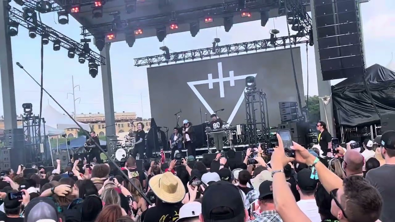 The Devil Wears Prada - Watchtower (Live at So What?! Music Fest 2024) 6/1/24