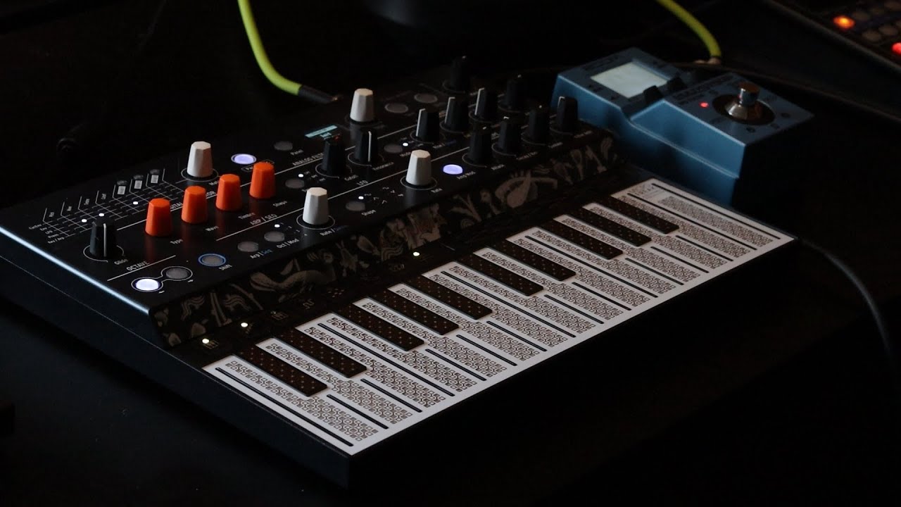 Ambient Improv with Arturia MicroFreak + Zoom MS70CDR
