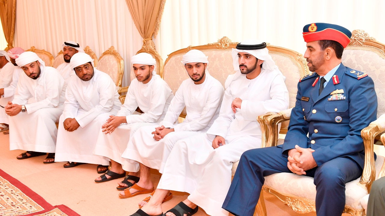 حمدان بن محمد يقدم واجب العزاء في شهيد الوطن نادر مبارك عيسى سليمان