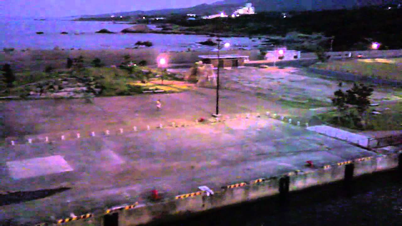 【ぱしふぃっくびいなす】屋久島・宮之浦港を出航