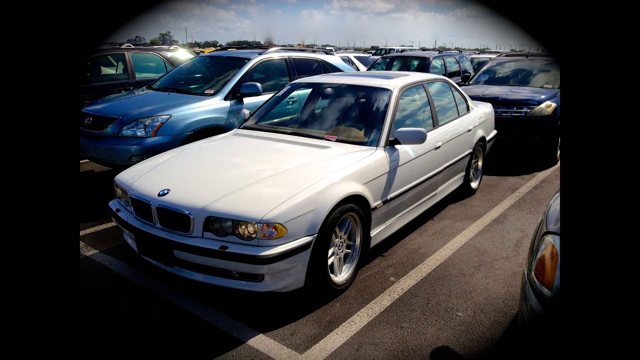 2001 BMW 740i M-Sport E38 Start Up, Quick Tour, & Rev With Exhaust View - 97K