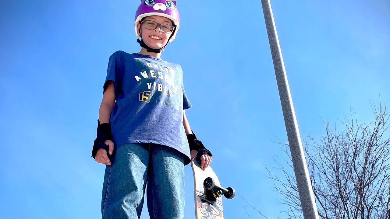 Dante first day at the skatepark. All support, no criticism.