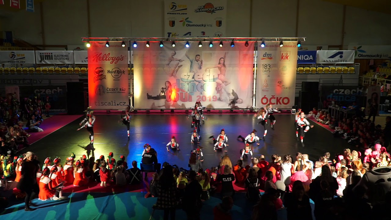 8. Taneční skupina ELES Valašské Klobouky - Spooky Scary Skeletons