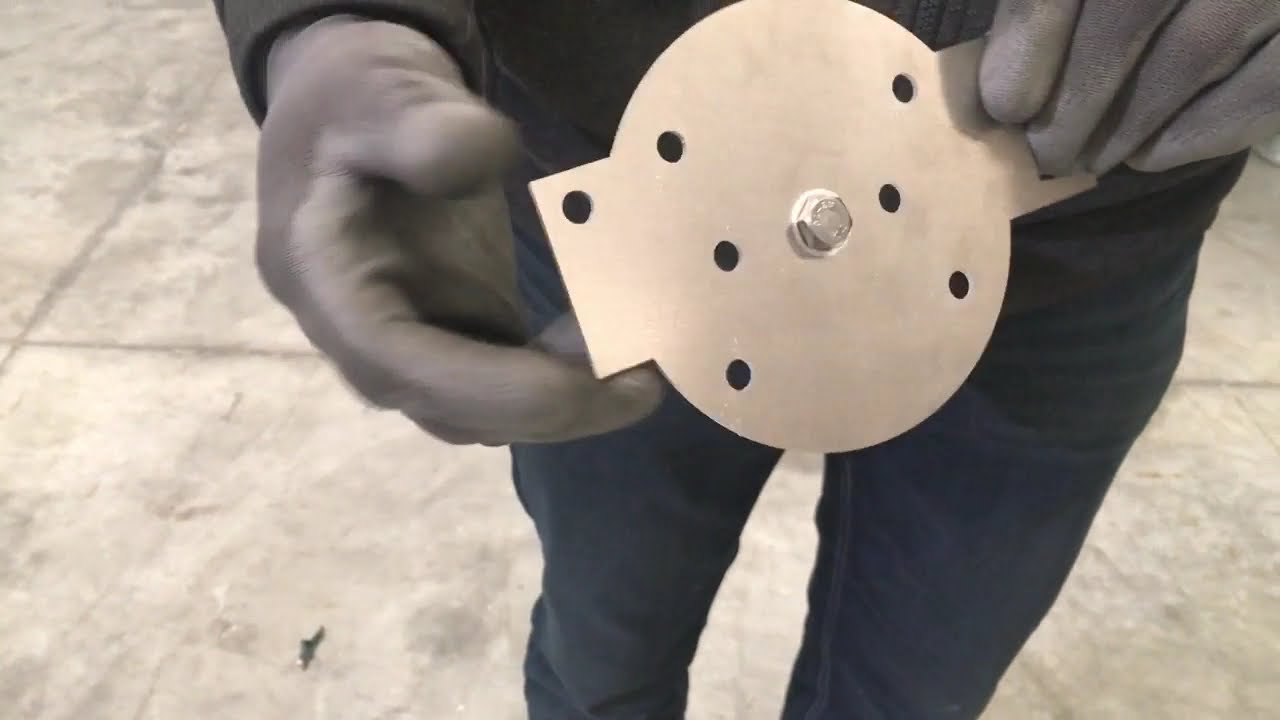 Montage de la lame moteur pour une pergola