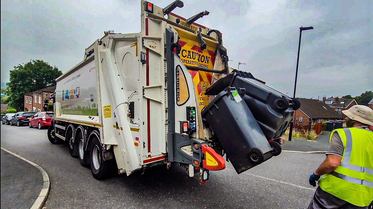 The Expendables!! Veolia Dennis Elite 6 Bin lorry on General Waste, AYV