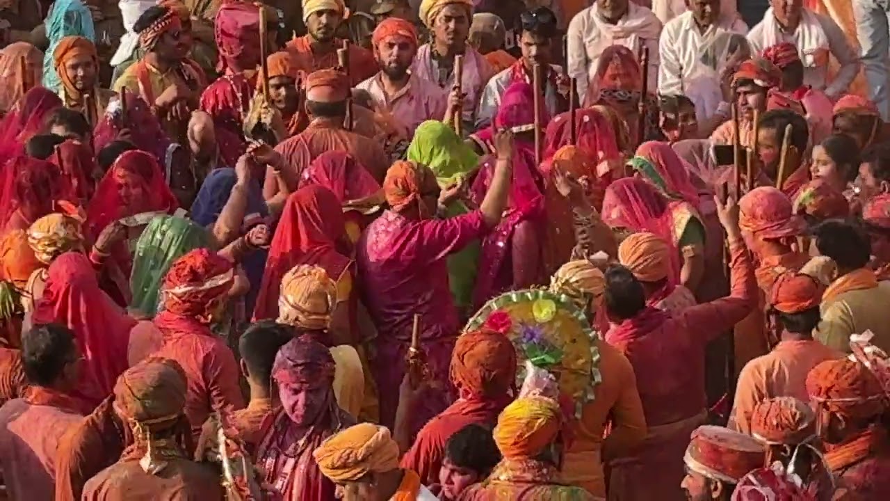 ब्रज की होली: जहाँ रंग नहीं, प्रेम बरसता है ❤️