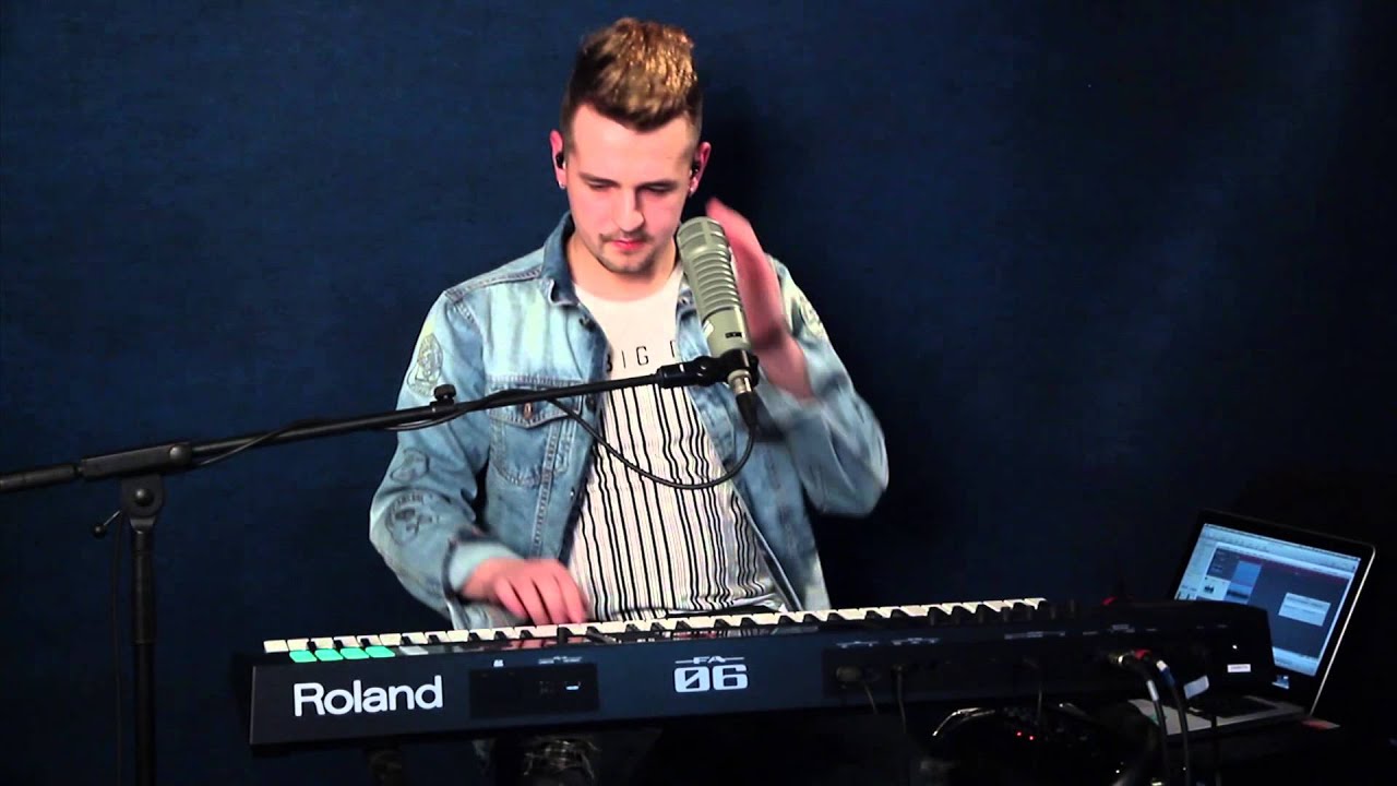 Oye Como Va, Roland FA-06 Workstation Demo by Gary Demko