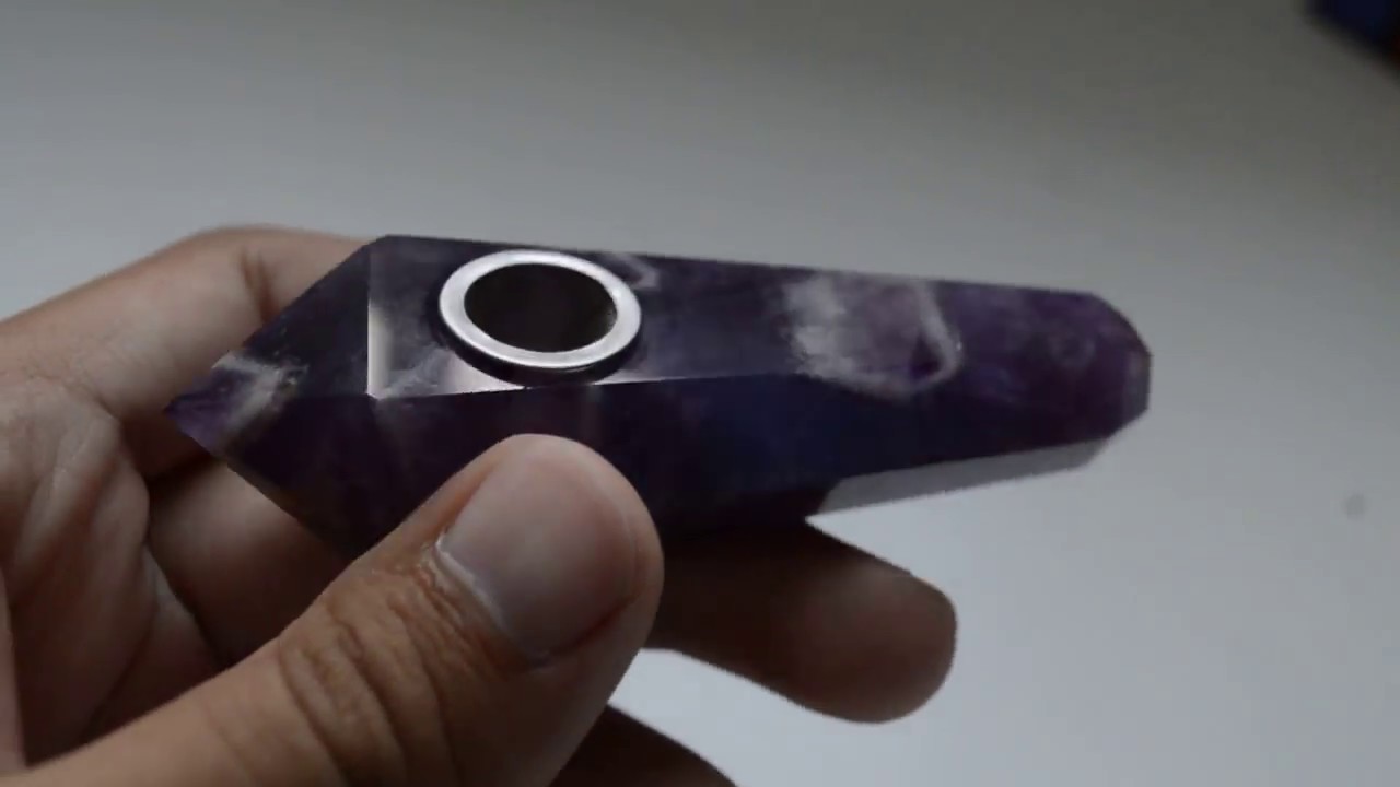 You need to see this Crystal Amethyst Pipe