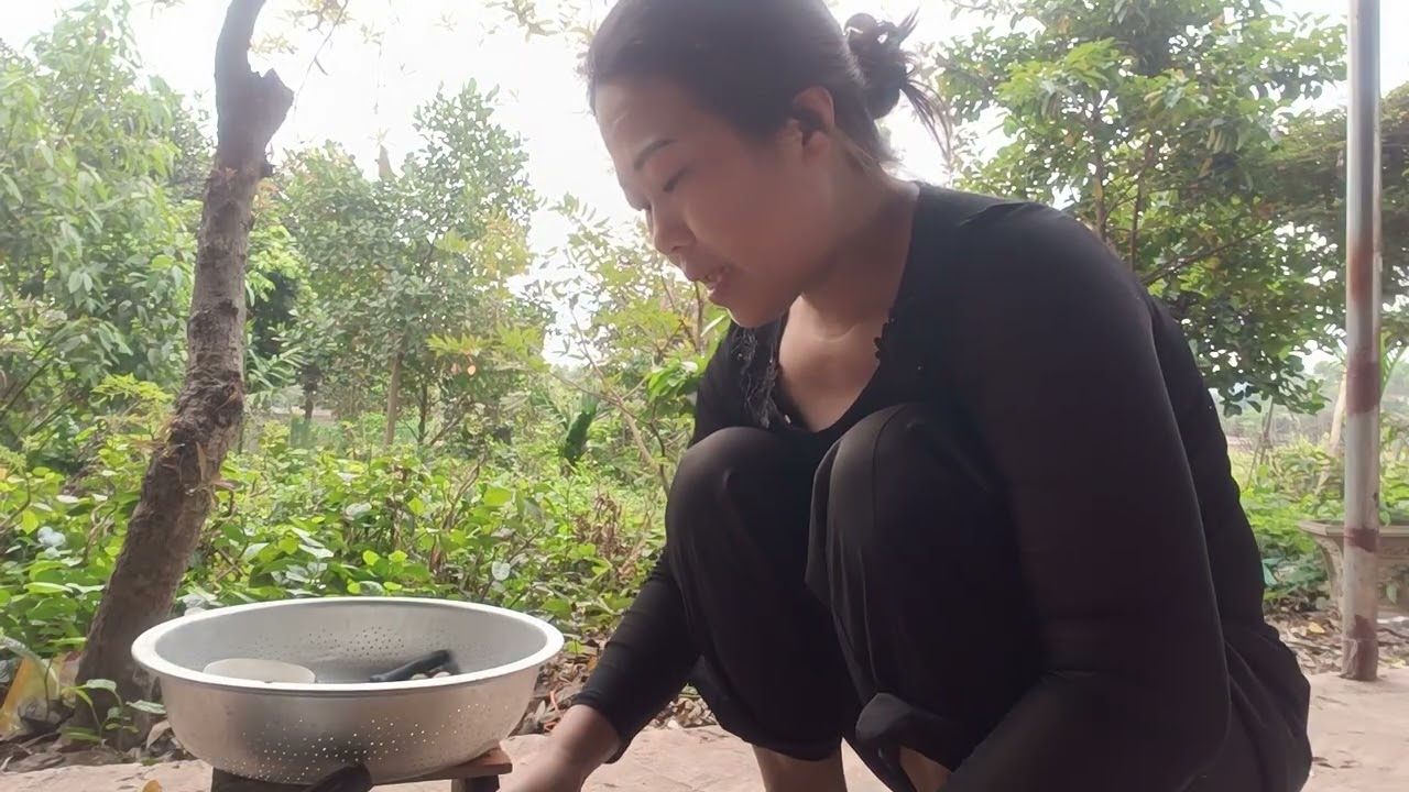 Nguyên liệu chuẩn bị cho kho cá.