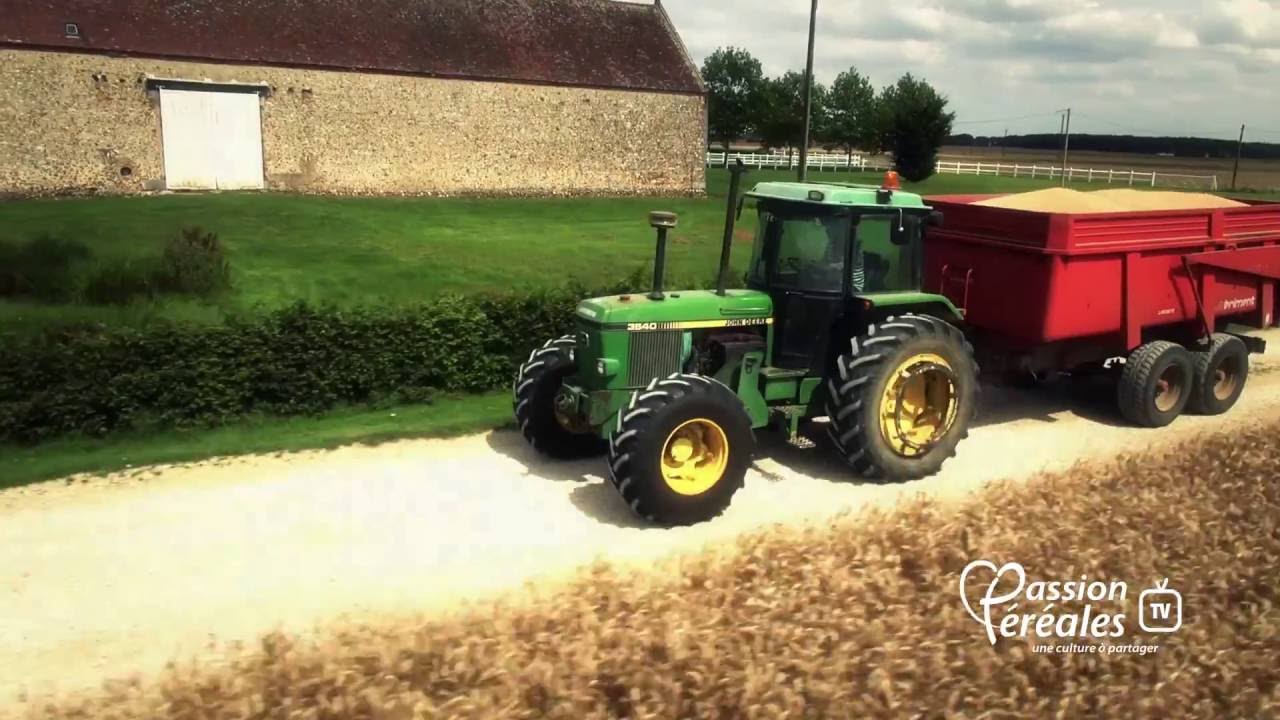 La r&eacute;colte de bl&eacute; tendre vue du ciel | Les C&eacute;r&eacute;ales