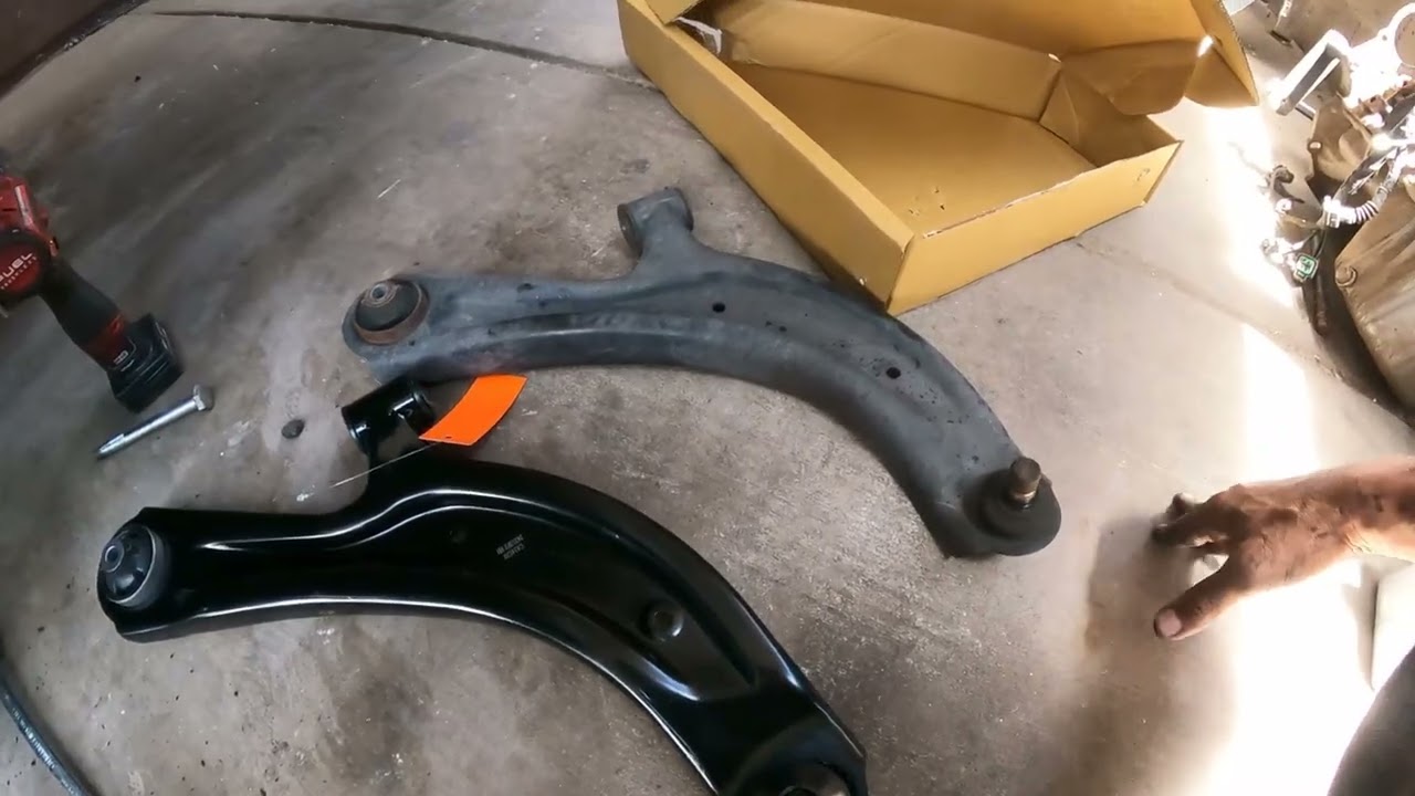 2015 Nissan Sentra Lower Control Arm Replacement