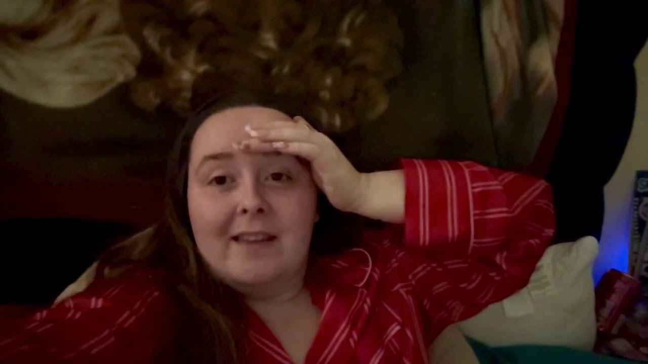 Mini Vlog of Cinema trips & Editing before Festive Haven Holiday | Vlogmas Day 16