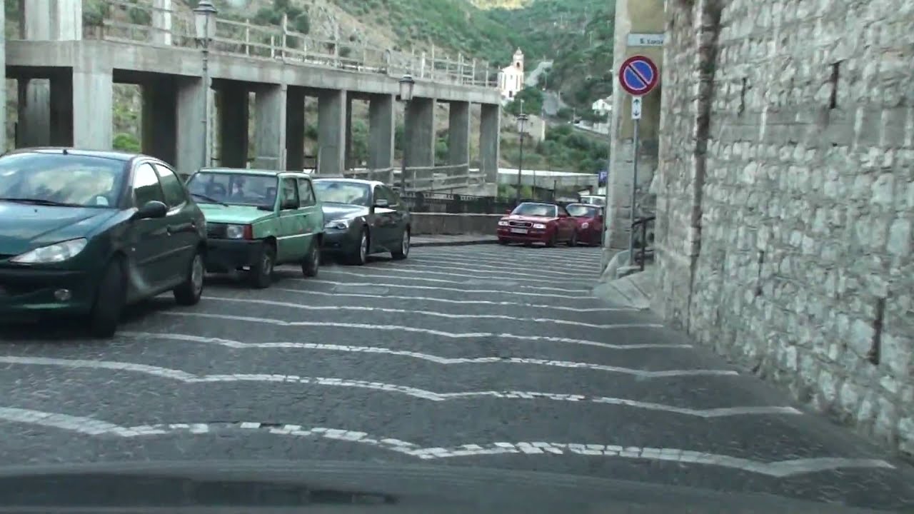 Driving down from Sassano