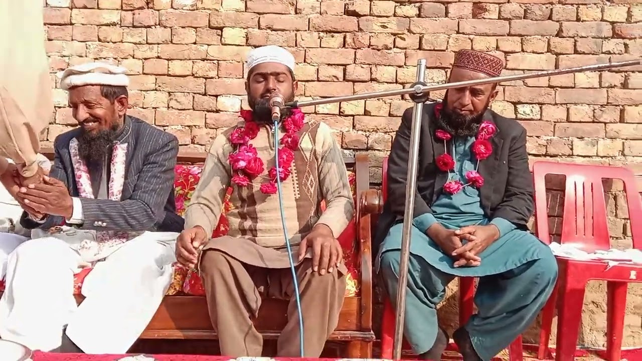 قاری محمد اقبال گھلو صاحب بہت اچھی اواز میں  سورۃ ابراہیم کی تلاوت