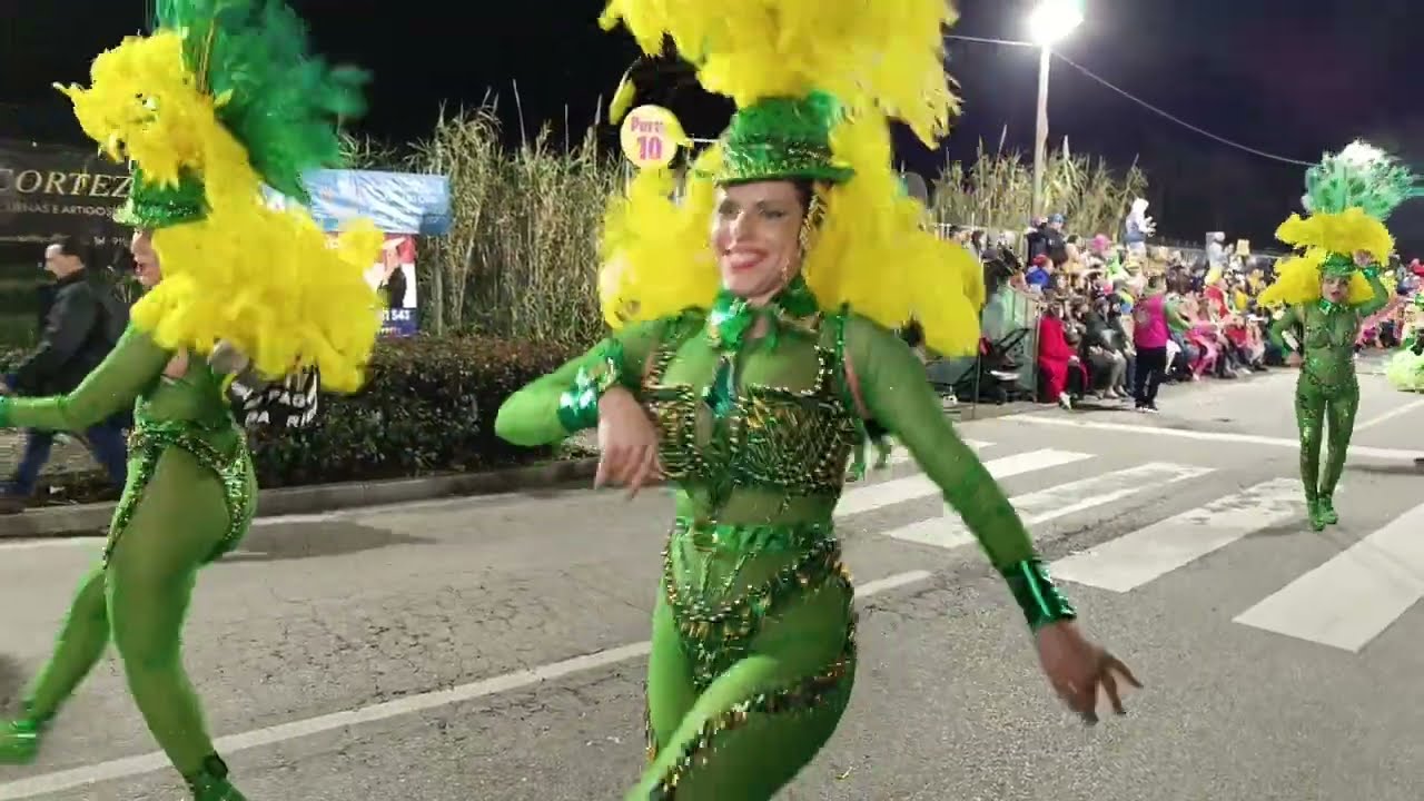 Juventude Vareira ( Ovar ) @ Carnaval de Ovar 2025 - Desfile Noturno das Escolas de Samba de Ovar