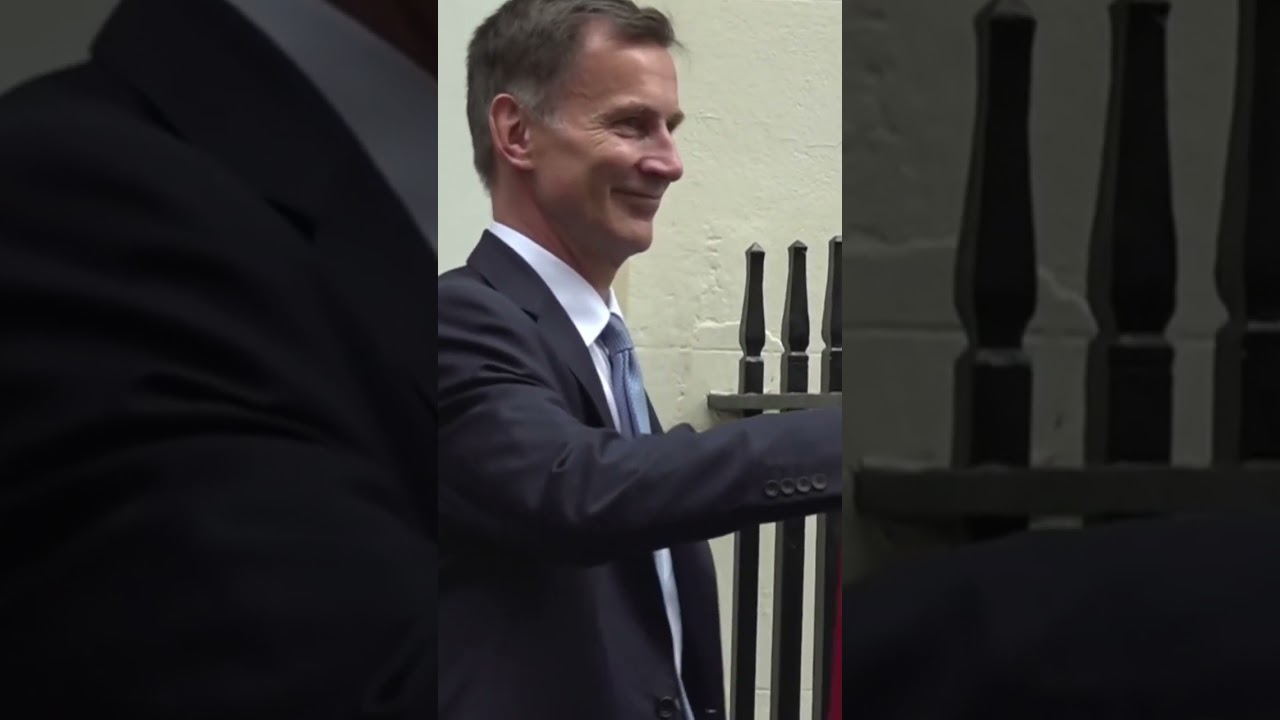 Budget 2023: Chancellor holds budget box outside Number 11 Downing Street