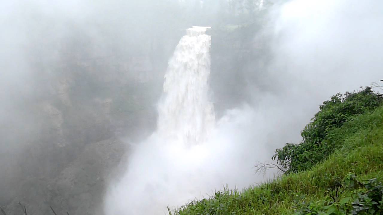 el salto del tequendama crecido