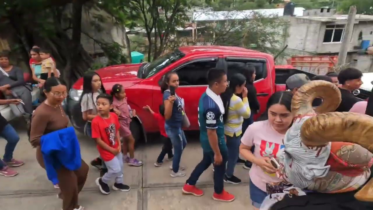 Los Diablo 😈 recorriendo las calles de san Bartolo salinas 💃🏻🕺