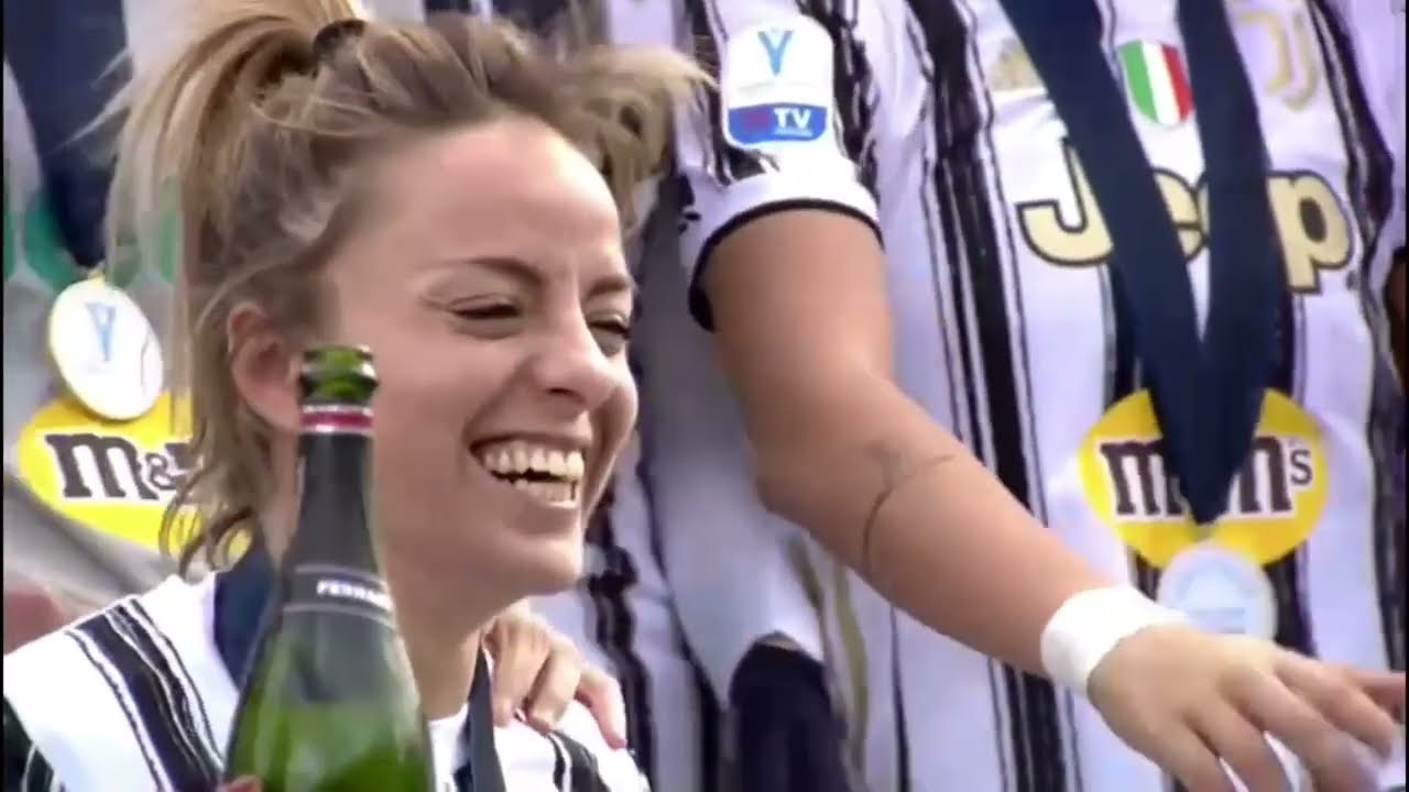 Martina Rosucci | Ogni Istante