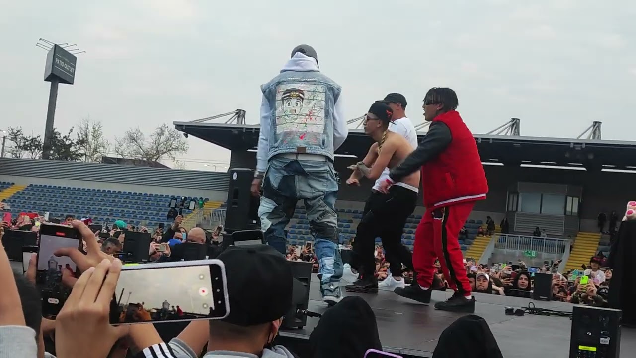 NA NA NA REMIX Pailita Jordan 23 Noriel Pablo Chill-e en estadio San Joaquín