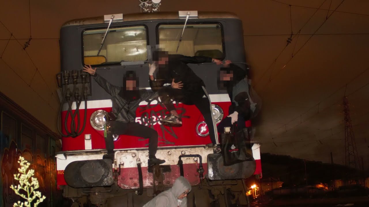 ADNS NIGHT PLAYERS ( DOCUMENTAL ) GRAFFITI