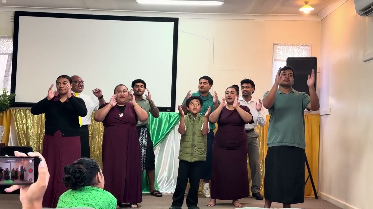 Christmas Song ( Sauiluma Family )