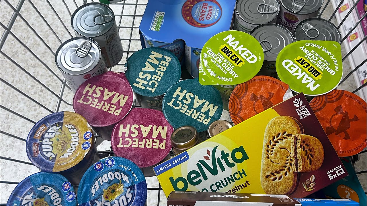 ЖЁЛТЫЕ НАКЛЕЙКИ, МАГАЗИН ПРОДУКТОВОГО БАНКА