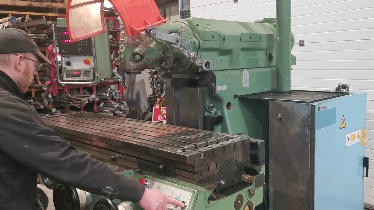 Fraiseuse HURON type MU5 - Variateur avances - www.retec-machines.com