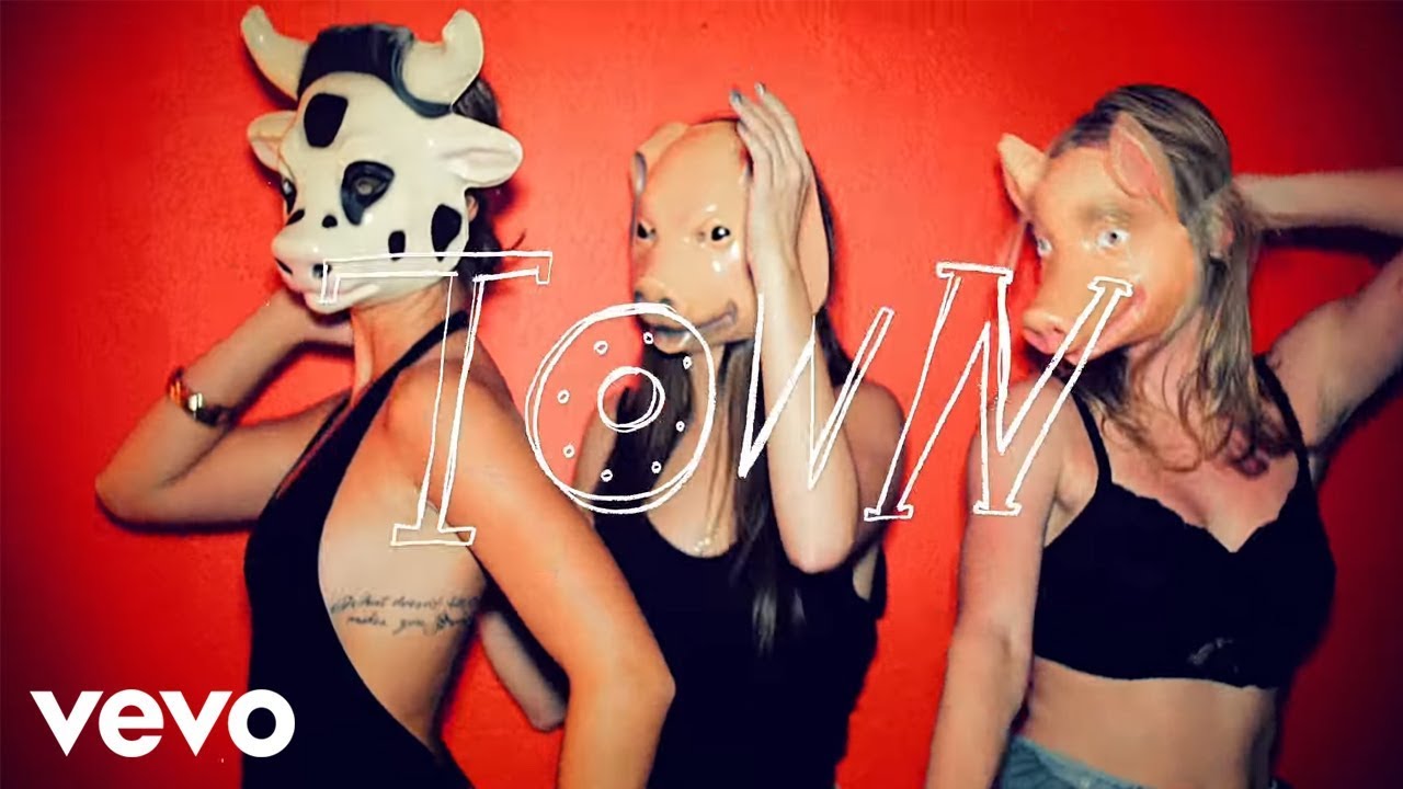 Capital Cities - Kangaroo Court (Lyric Video)