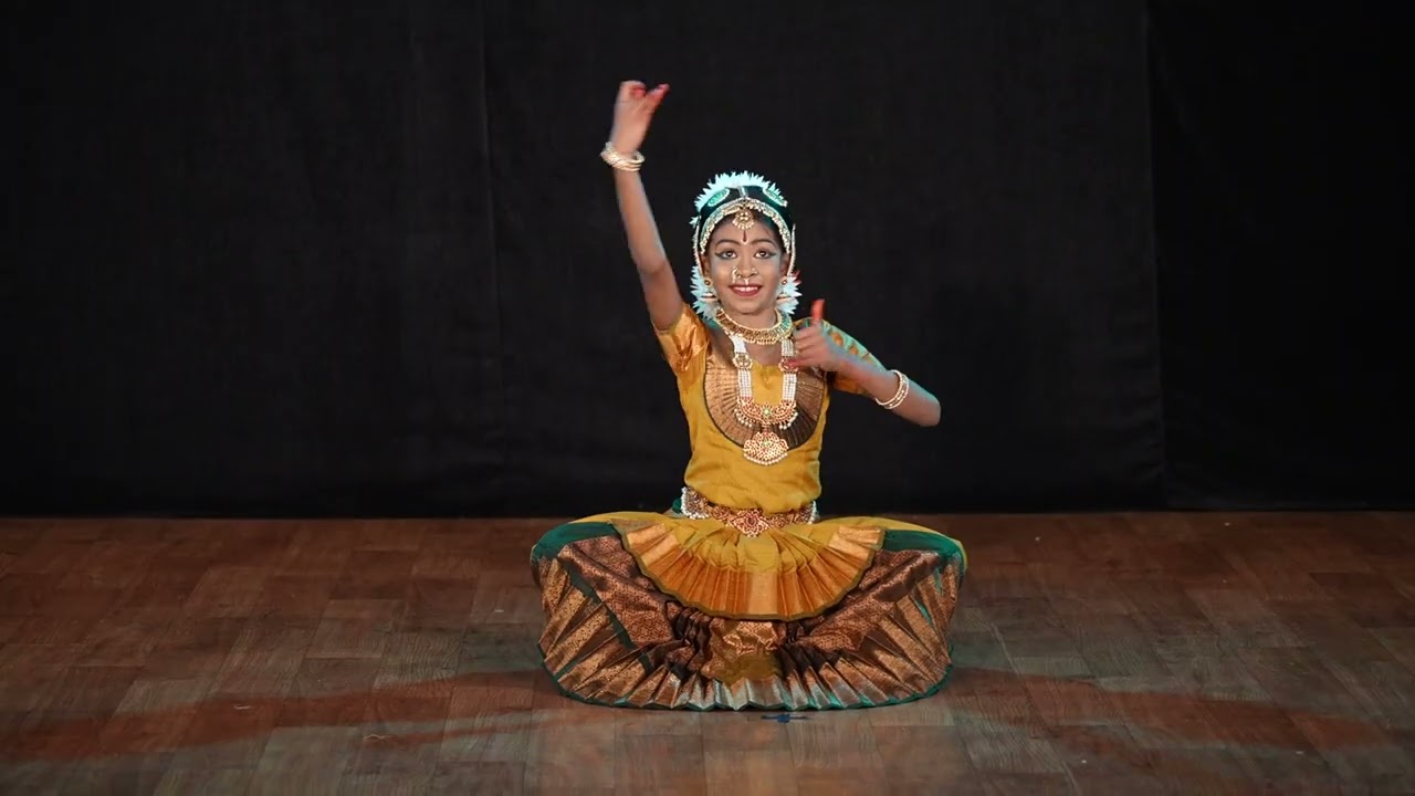 #Azhagana