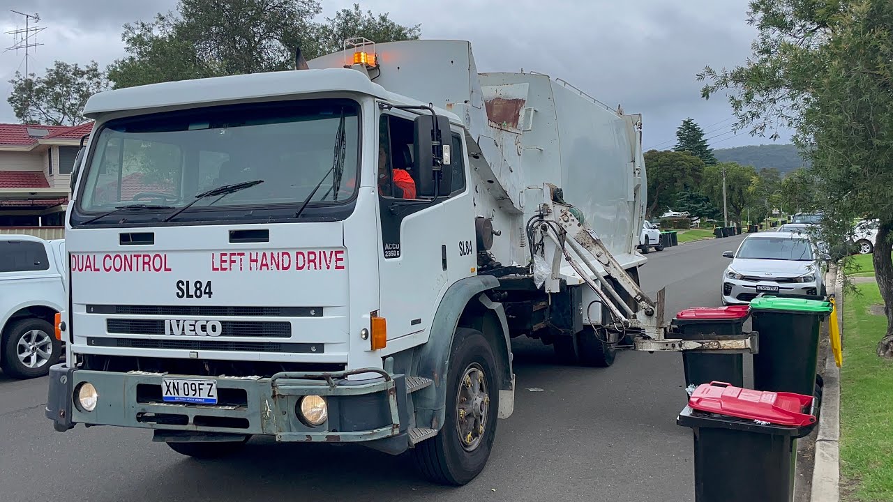 Penrith Garbage SL84 - Ex Ipswich Euro 3