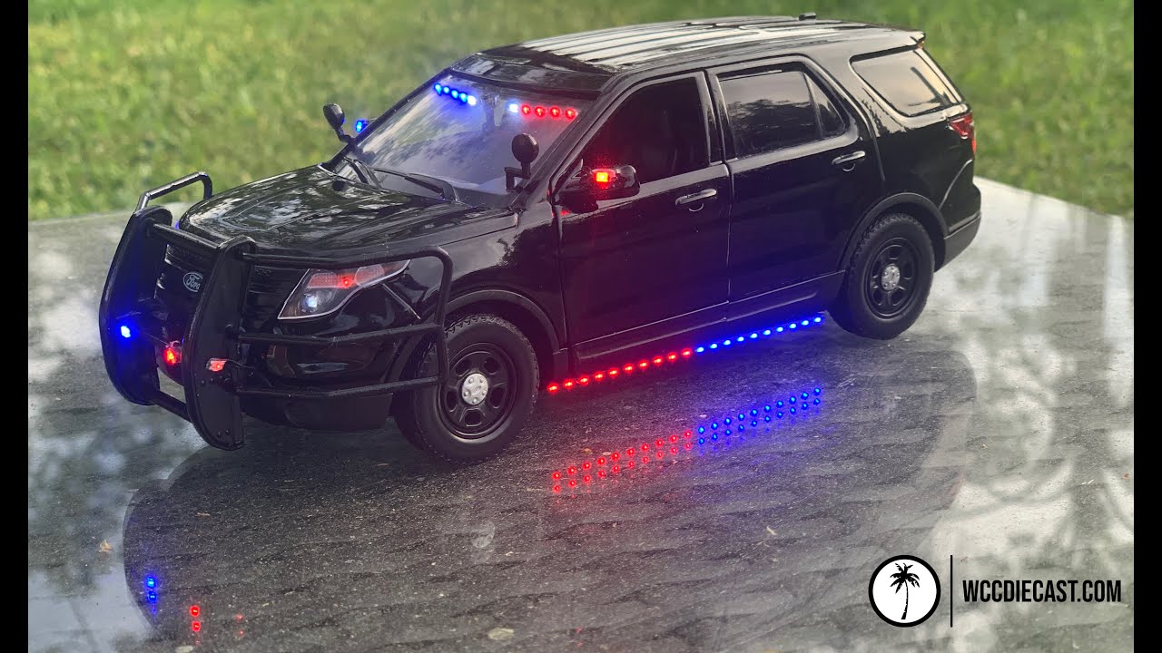 1/24 Unmarked Ford Explorer Diecast Car w/ Working Lights