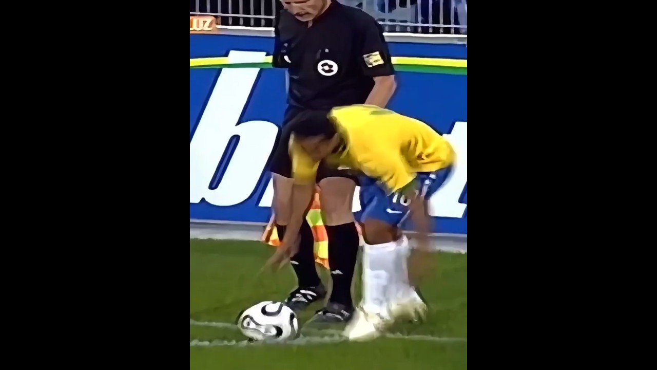 Ronaldinho Ga&uacute;cho Skills performance,  Jogando f&aacute;cil 🥵🔥⚽️