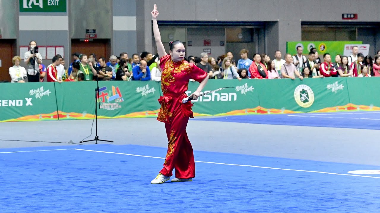 Laetitia Tan - France - Shuang Jian 双剑 - 10th World Kung Fu Championships