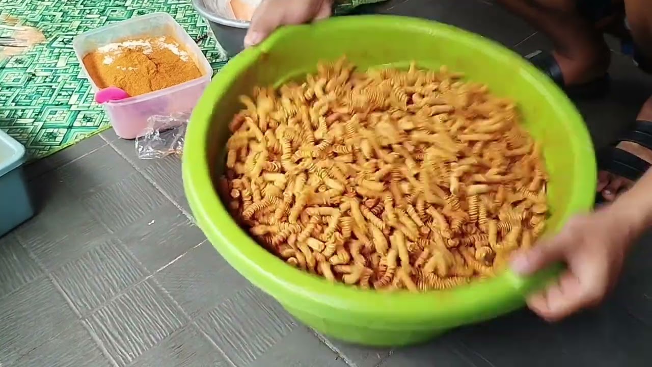 Modal Kulit Lumpia & Uril, Omset 2jta Sehari❗❗,#lumpia #makroni #ytshorts #idejualan #bisnisrumahan 