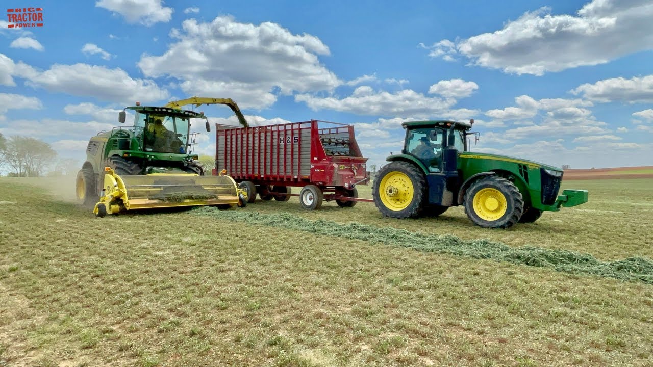 MOWING HARVESTING BAGGING Alfalfa with Big JOHN DEERE Tractors