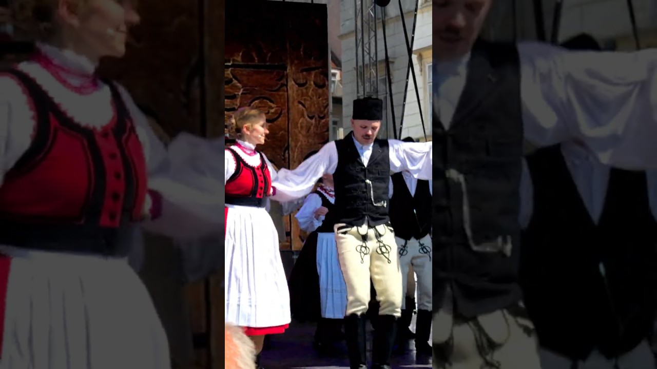 Traditional Hungarian Dance | St Stephen's Day 2025, Budapest