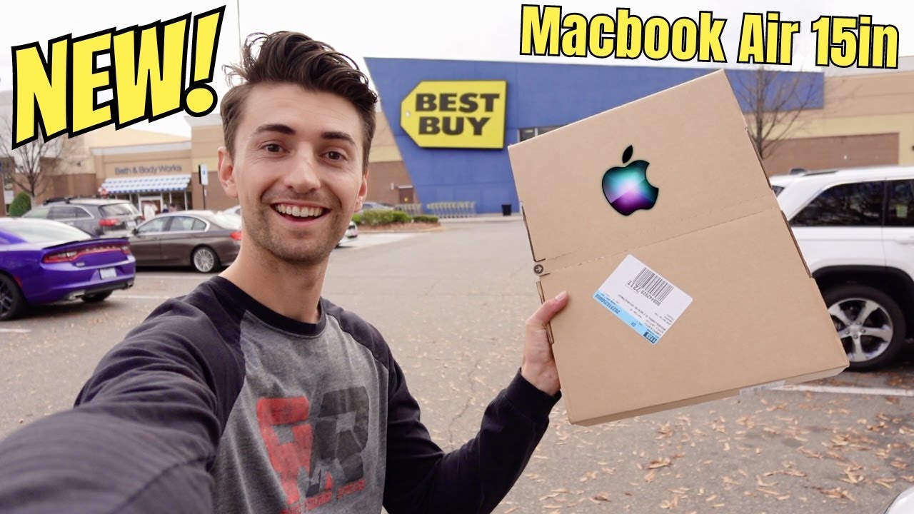IDIOT Goes Computer Shopping! I Bought My First MacBook!