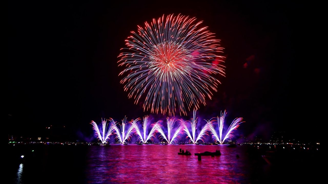 Züri Fäscht 2023 - Feuerwerk «Love the Life» von Parente Fireworks Group