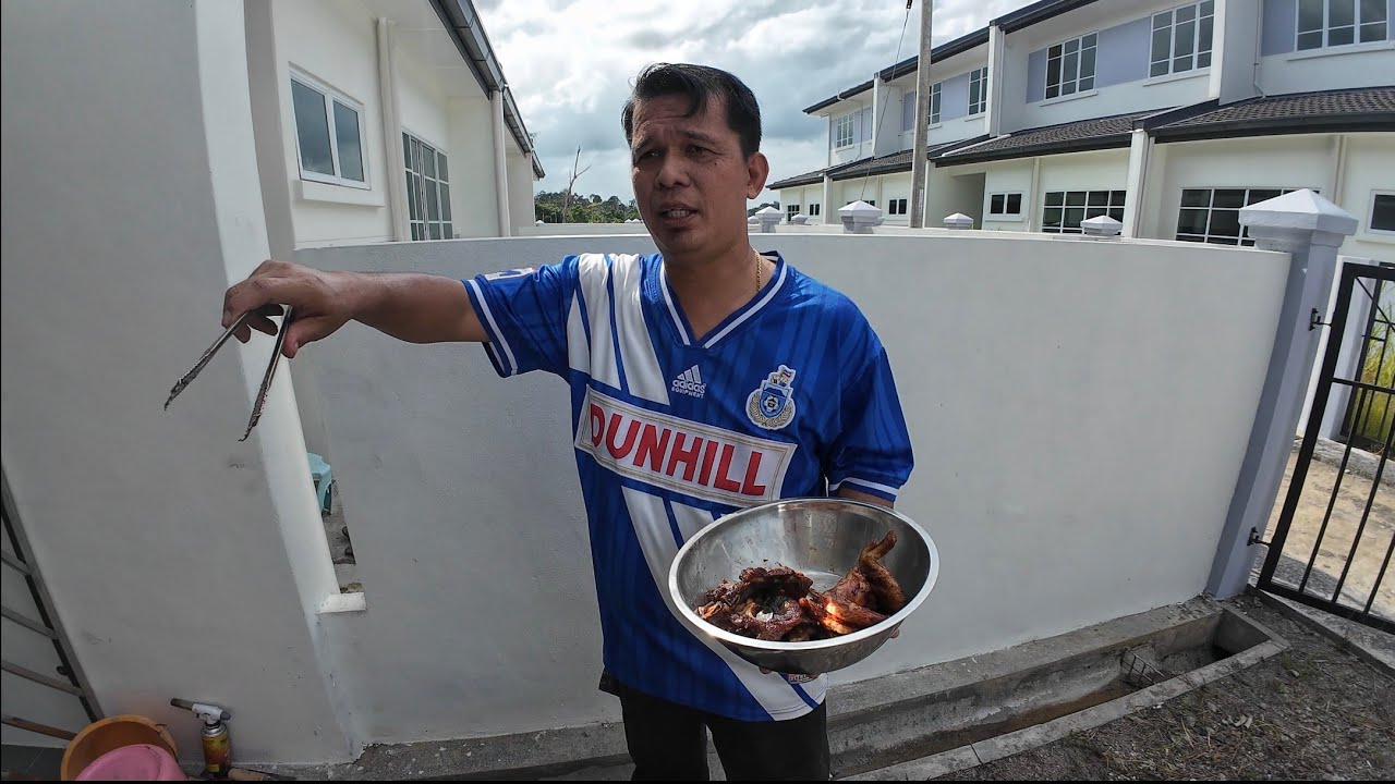 Medak Tuan Ernold Ngaga Dapur Masak Gau Singki//Kami Dua Tuan Zeen Mangang Ja//Mmmm