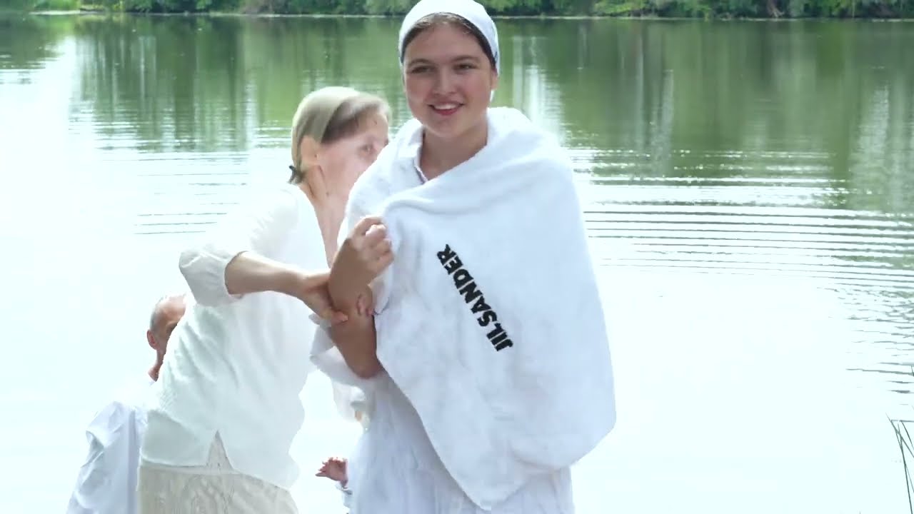 Крещение . Церковь "Ковчег спасения "
