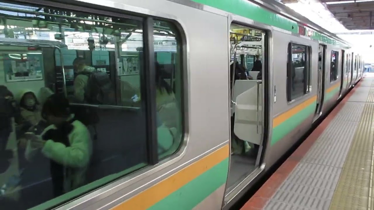 【小田原～熊谷間快速運転、運転区間は小田原～高崎間】湘南新宿ライン高崎線直通特別快速高崎行きE231系近郊型U-105編成(機器更新車)+K-22編成(機器更新車)15両　横浜駅発車